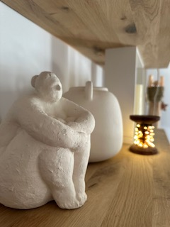 la dodue- statuette de femme potelée