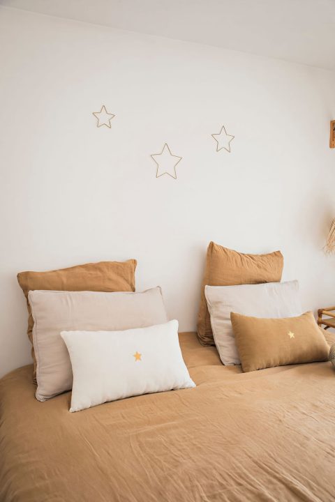 Etoiles en fil de laiton doré torsadées série de 3