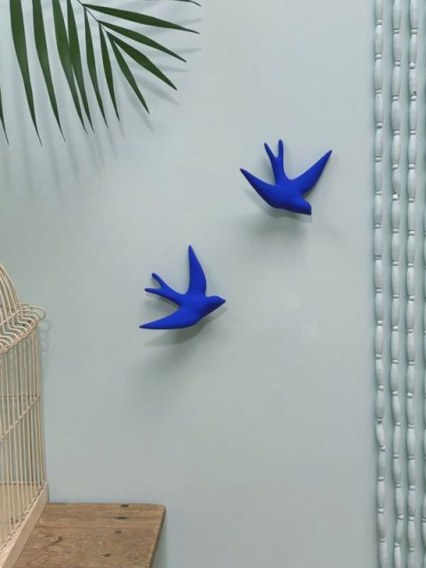 L’hirondelle volage Bleu Outremer de Monochromic 